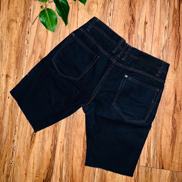 NWOT Comune David dark denim shorts - Picture 4 of 6